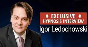 Igor Ledochowski – Professional Stage Hypnosis