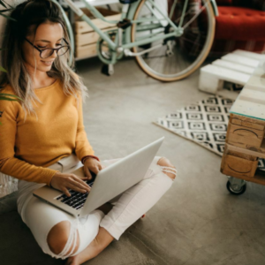 Kelly VanHoveln – Effortless Sales Mini-Course